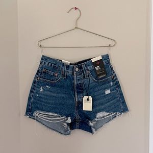 Levi’s 501 Denim Shorts!! BRAND NEW WITH TAGS